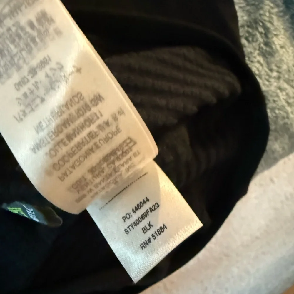 Patagonia Men's R1® Fleece Pullover Hoody Size S - Picture 7 of 12